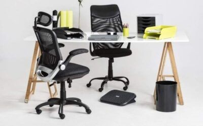 Reposapiés: el accesorio que mejora tu postura en la oficina